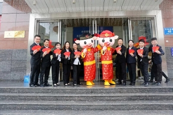 开市大吉 | 金丽送祝福，还有免费专车直达香港展哦~